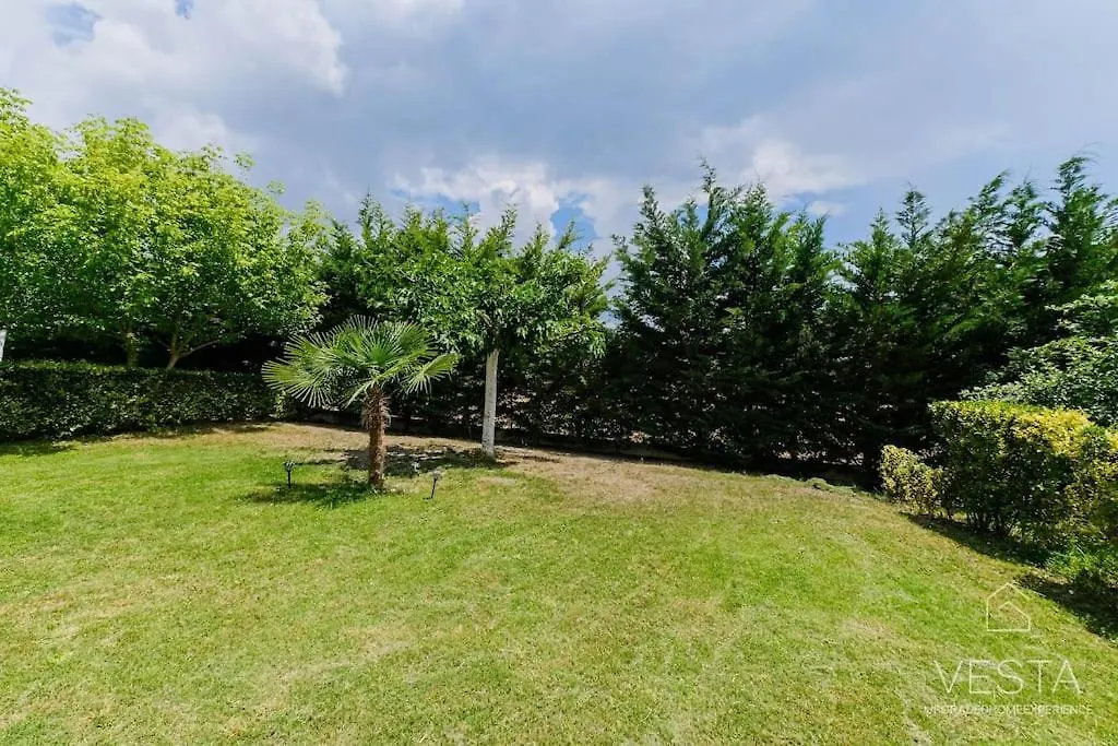 Selina 2-Bdrm Maisonette With Shared Garden, Sani Villa Sani  0*, Sani (Chalkidiki) Greece