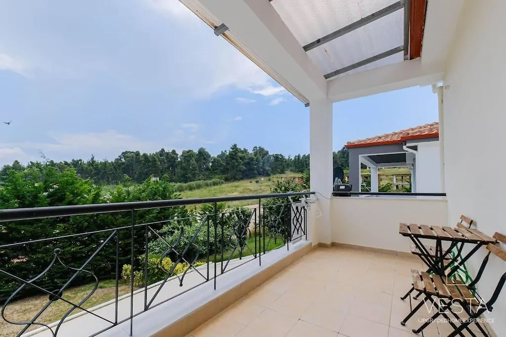 Selina 2-Bdrm Maisonette With Shared Garden, Sani Villa Sani  0*, Sani (Chalkidiki)